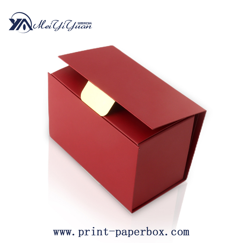 Cardboard folding gift box