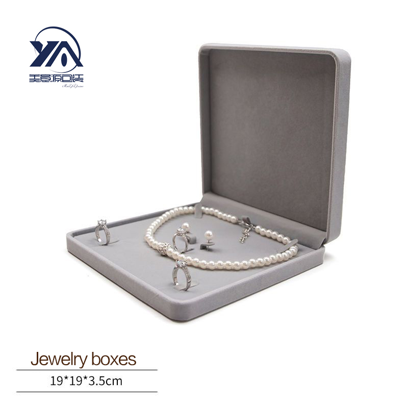Luxury Flannel Jewelry Box