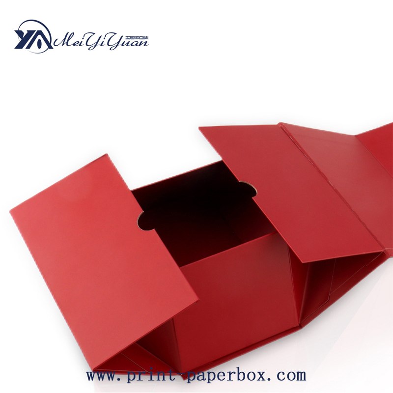 Cardboard folding gift box