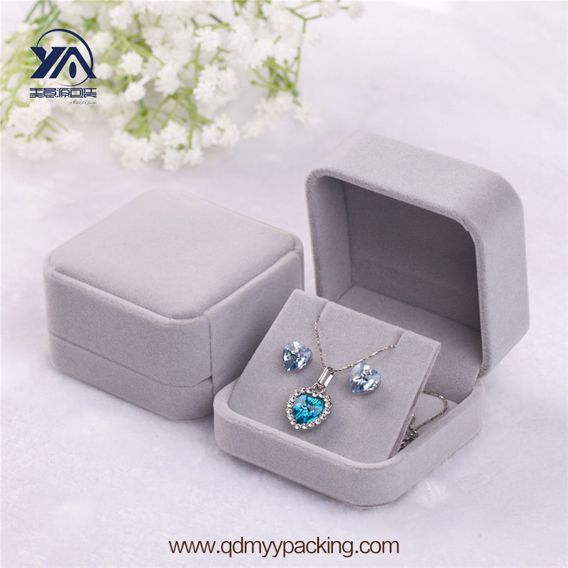 Luxury Flannel Jewelry Box