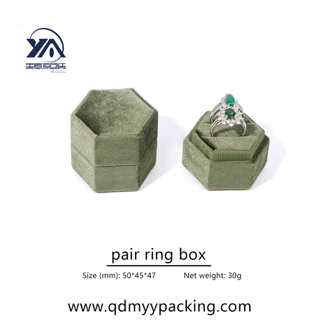 Velvet Jewelry Ring Box