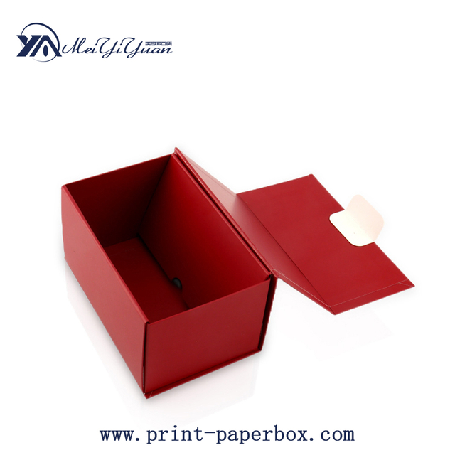 Cardboard folding gift box